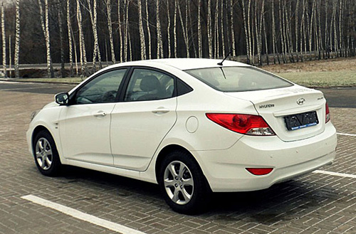 Hyundai-Solaris 1 avto